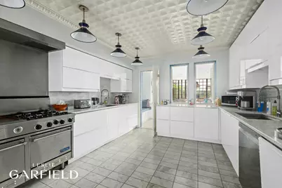 159 E 71st Street, New York City, NY 10021 - Photo 8