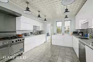 159 E 71st St, New York City, NY 10021 - Photo 8