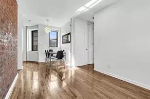 21-05 33rd St, New York City, NY 11105 - Photo 2