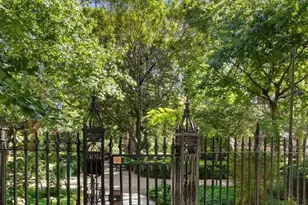 60 Gramercy Park N, New York City, NY 10010 - Photo 20