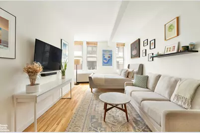 9 Barrow Street #2J, New York City, NY 10014 - Photo 8