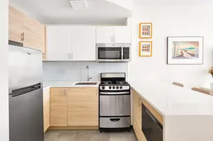 9 Barrow St, New York City, NY 10014 - Photo 16
