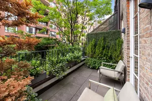 180 E 75th St, New York City, NY 10021 - Photo 18