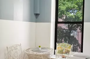 425 E 78th St, New York City, NY 10075 - Photo 4