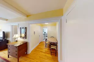 325 E 41st St, New York City, NY 10017 - Photo 4