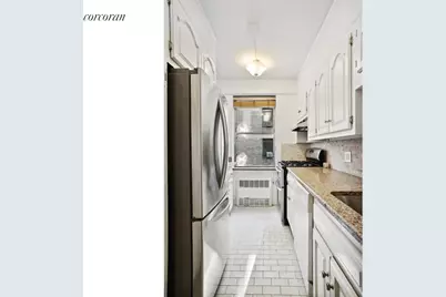 12 Beekman Place #8D, New York City, NY 10022 - Photo 4