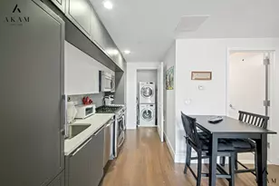 432 W 52nd St, New York City, NY 10019 - Photo 6