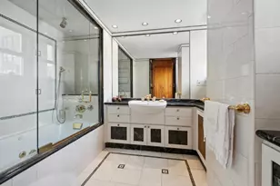 155 E 72nd St, New York City, NY 10021 - Photo 14