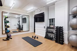 829 Park Ave, New York City, NY 10021 - Photo 12