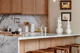 140 W 81st St, New York City, NY 10024 - Photo 2