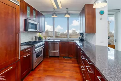 640 W 237th Street #12B, New York City, NY 10463 - Photo 12
