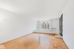 215 E 79th St, New York City, NY 10075 - Photo 8