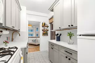 215 E 79th St, New York City, NY 10075 - Photo 6