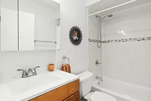 137 Bay Ridge Pkwy, New York City, NY 11209 - Photo 6