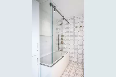 330 E 38th Street #36-N, New York City, NY 10016 - Photo 12