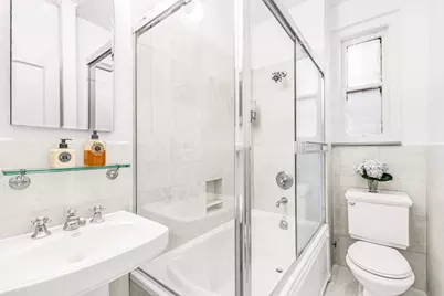 135 E 74th Street #6C, New York City, NY 10021 - Photo 6