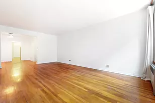 25 Indian Rd, New York City, NY 10034 - Photo 4