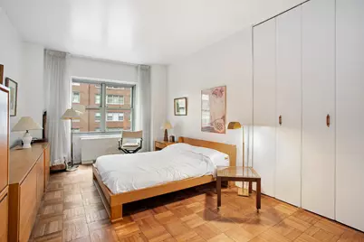 360 E 72nd Street #B804, New York City, NY 10021 - Photo 4