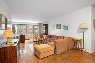 360 E 72nd St, New York City, NY 10021 - Photo 2