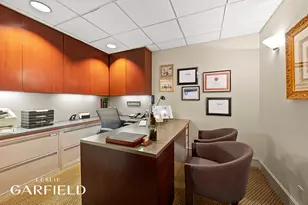 850 Park Ave, New York City, NY 10075 - Photo 10