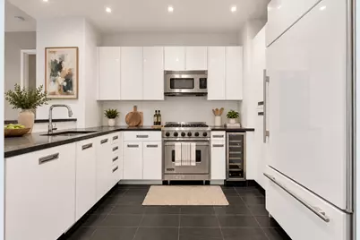 46-30 Center Boulevard #602, New York City, NY 11109 - Photo 2