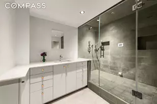 377 W 11th St, New York City, NY 10014 - Photo 8