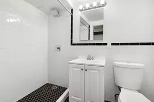 221 E 89th St, New York City, NY 10128 - Photo 4