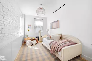 250 W 82 St, New York City, NY 10024 - Photo 10