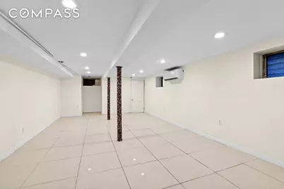 945 E 32nd Street, New York City, NY 11210 - Photo 10