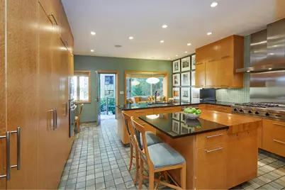 333 E 51st Street, New York City, NY 10022 - Photo 10
