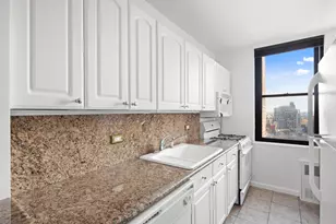301 E 87th St, New York City, NY 10128 - Photo 14