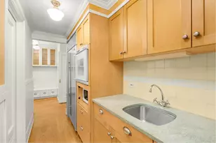 400 West End Ave, New York, NY 10024 - Photo 12