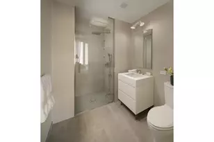 200 E 20th St, New York, NY 10003 - Photo 18