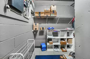 13-11 Jackson Ave, New York City, NY 11101 - Photo 16