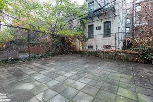 379 Atlantic Ave, New York City, NY 11217 - Photo 4