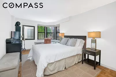 345 E 52nd Street #3G, New York City, NY 10022 - Photo 4