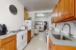 1434 Greene Ave, New York City, NY 11237 - Photo 4