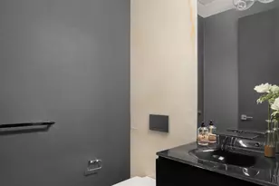 157 W 57th St, New York City, NY 10019 - Photo 8