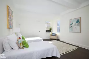 320 E 72nd St, New York City, NY 10021 - Photo 6
