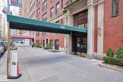 320 E 72nd Street #15B, New York City, NY 10021 - Photo 10