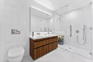 244 E 52nd St, New York City, NY 10022 - Photo 4