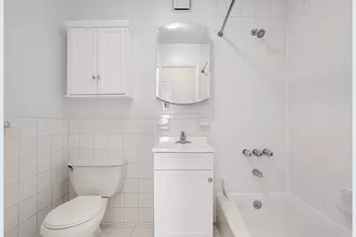 244 Hoyt Street #4F, New York City, NY 11231 - Photo 4