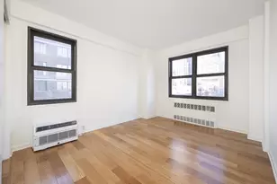 240 E 76th St, New York City, NY 10021 - Photo 10