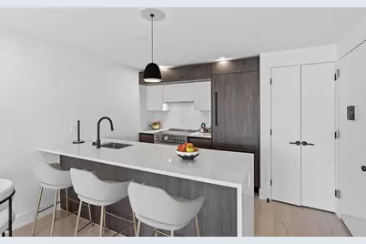 62 Veronica Place #2-B, New York City, NY 11226 - Photo 2