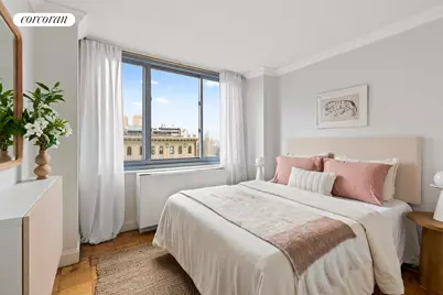 2025 Broadway #17F, New York City, NY 10023 - Photo 4