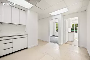 211 Central Prk W, New York City, NY 10024 - Photo 16