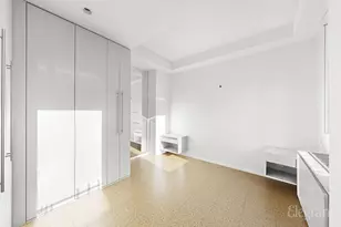 400 E 52nd St, New York City, NY 10022 - Photo 6