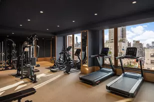 201 E 74th St, New York City, NY 10021 - Photo 14