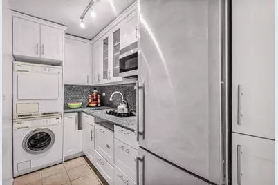 80 E End Avenue #14C, New York City, NY 10028 - Photo 6