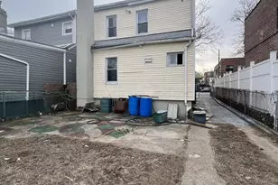 1707 Rockaway Pkwy, New York City, NY 11236 - Photo 2